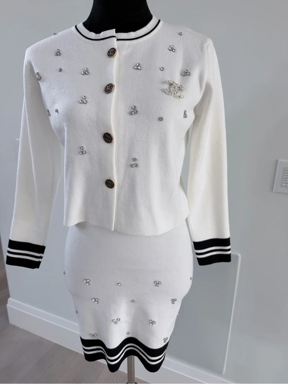 CHANEL stretch embellishments polished